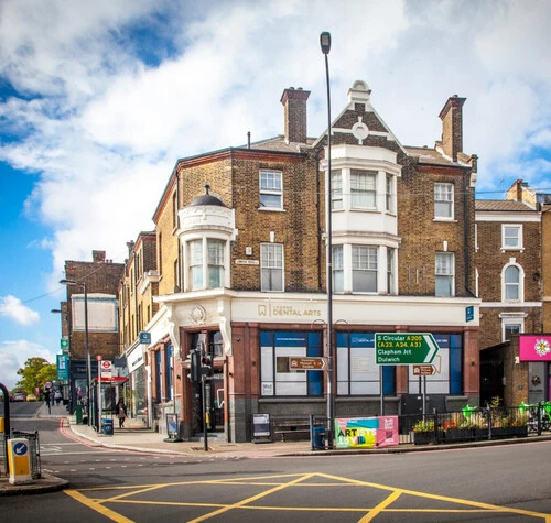 London Dental Arts practice building on London Road, Forest Hill